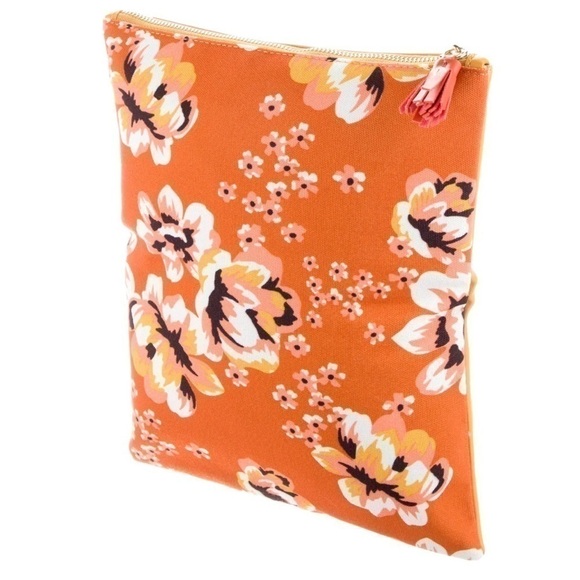 Rachel Pally reversible clutch with dust bag. New without tags. - Picture 6 of 7